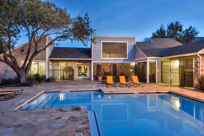 3 Beds • 2 Bath 2105 floor plan